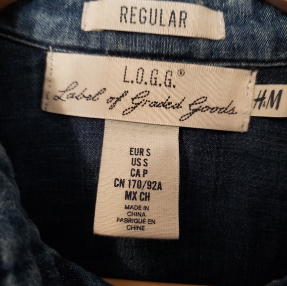 Men's H&M chambray dress shirt - Picture 2 of 3